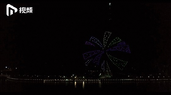 無人機(jī)燈光秀 無人機(jī)燈光秀