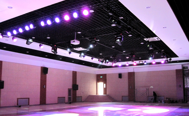 LED螺紋聚光燈差價(jià)嚴(yán)重，怎么獲得客戶信任